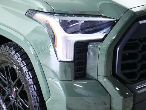 Used 2022 Toyota Tundra SR5 w/ TRD Sport Premium Package AWD/4WD image 16