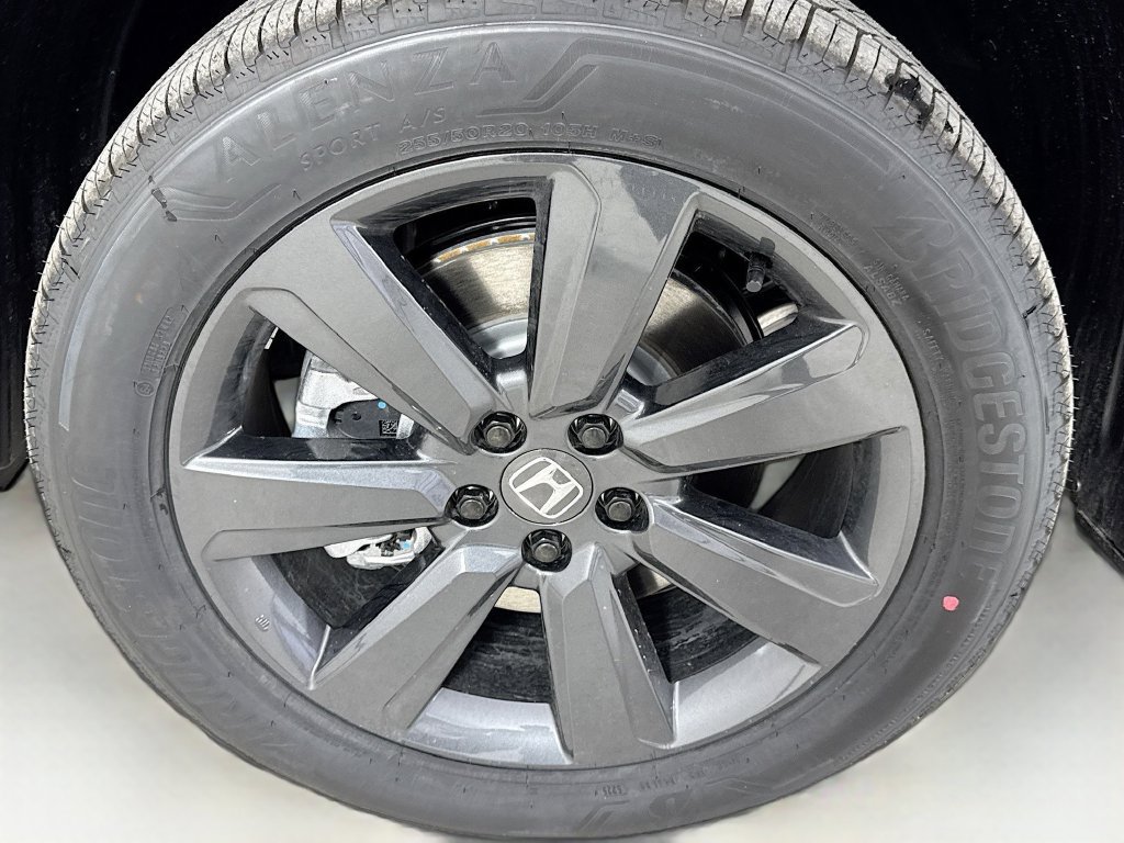 Used 2026 Honda Pilot Sport image 43
