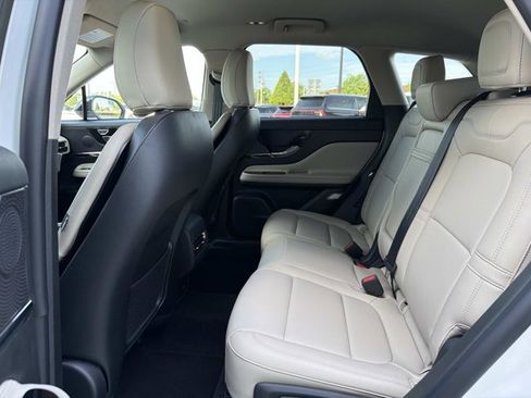 New 2026 Lincoln Corsair Premiere FWD image 15
