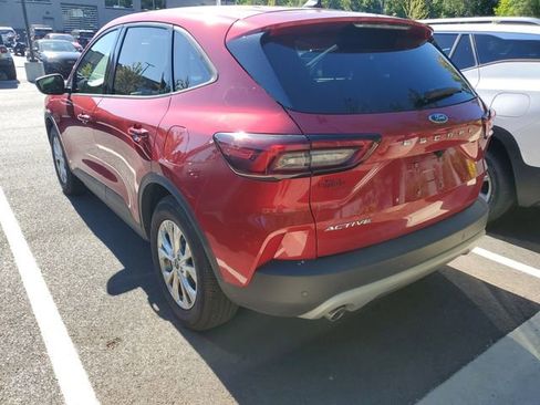 Used 2025 Ford Escape Active w/ Tech Pack #1 FWD image 6