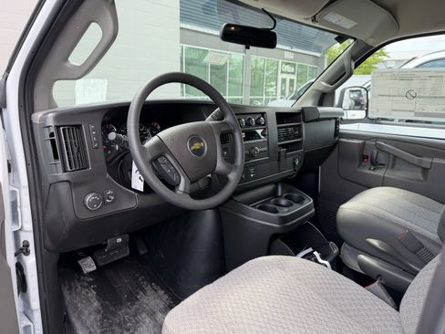 New 2026 Chevrolet Express 2500 RWD image 11