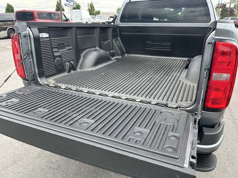 Used 2021 Chevrolet Colorado LT w/ Fleet Safety Package RWD image 14