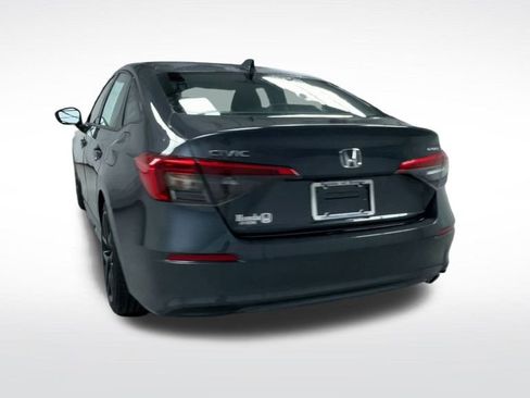 Used 2024 Honda Civic Sport image 9