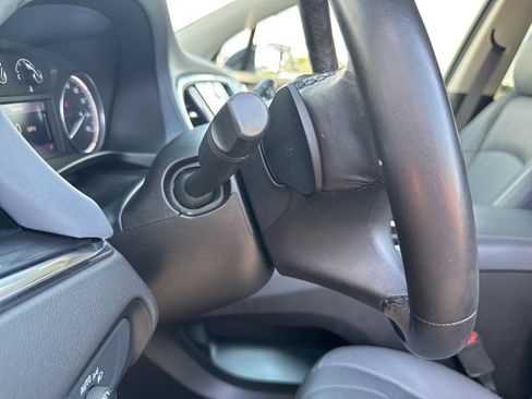 Used 2021 Buick Enclave Essence image 49