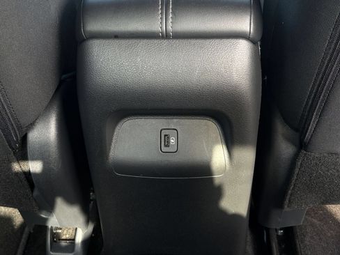 Used 2025 Nissan Sentra SV FWD image 22