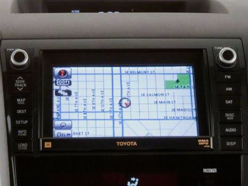 Used 2013 Toyota Tundra 4x4 Double Cab w/ Tow Pkg image 7