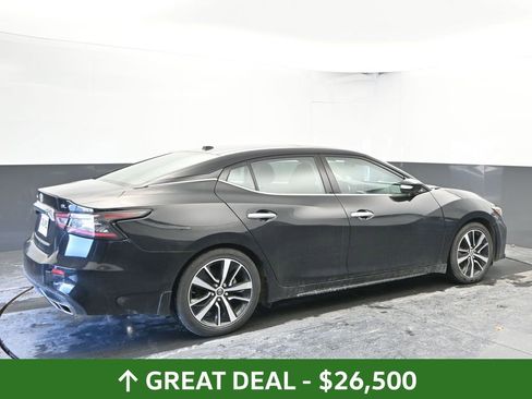 Used 2023 Nissan Maxima SL image 12