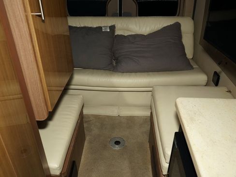 Used 2015 Mercedes-Benz Sprinter 3500 image 33