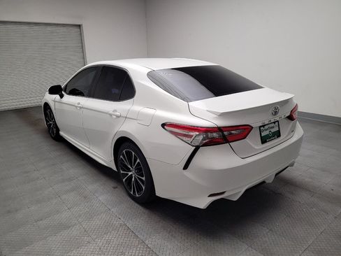 Used 2018 Toyota Camry SE w/ Convenience Package FWD image 5