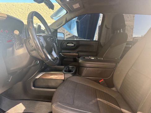 Used 2021 Chevrolet Silverado 1500 LT Trail Boss w/ LPO, Dark Essentials Package AWD/4WD image 23