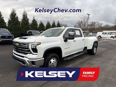 Used 2024 Chevrolet Silverado 3500 LTZ w/ LTZ Plus Package image 1