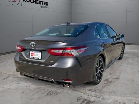 Certified 2019 Toyota Camry SE FWD image 33