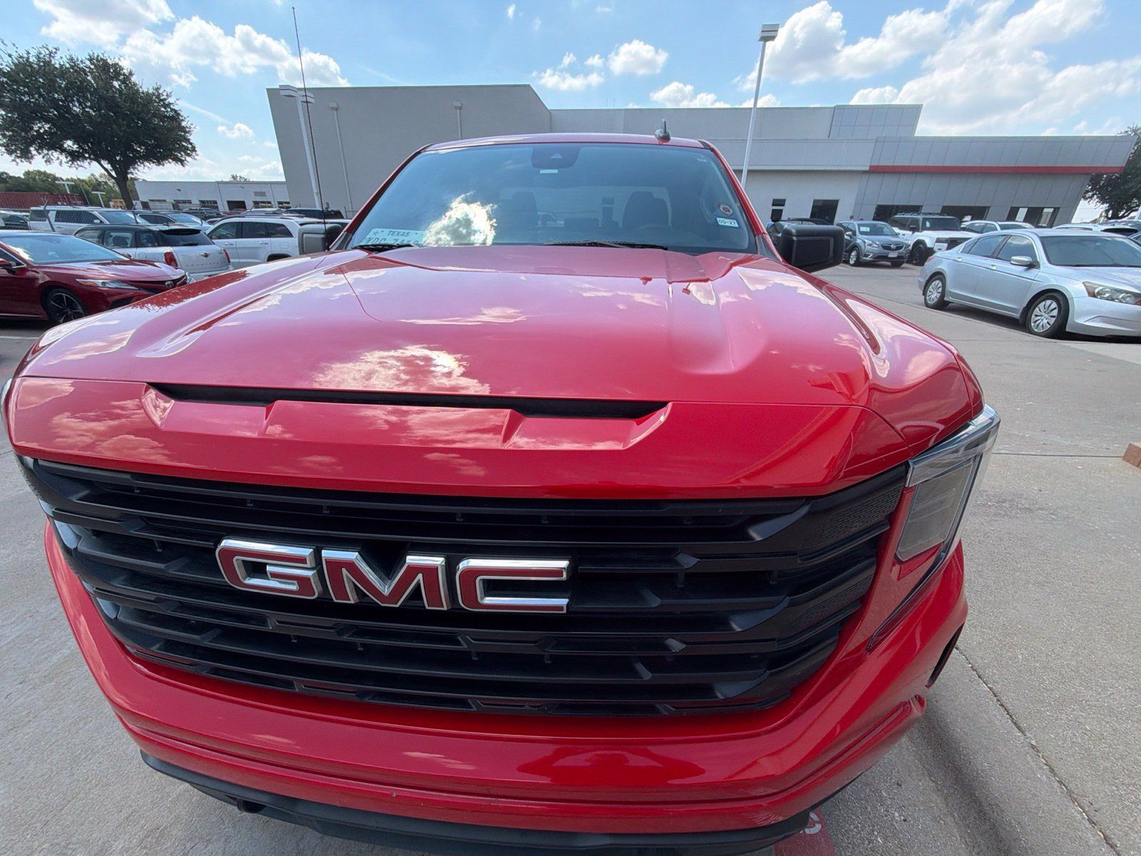 Used 2023 GMC Sierra 1500 Pro w/ Graphite Edition AWD/4WD image 3