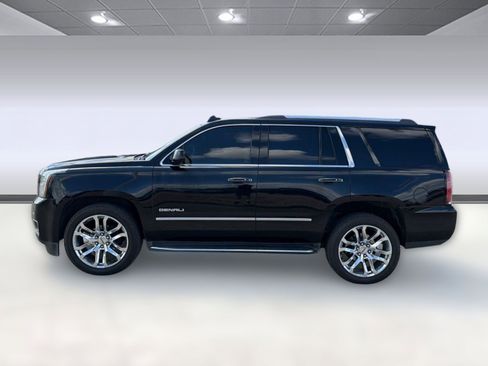 Used 2019 GMC Yukon Denali RWD image 2