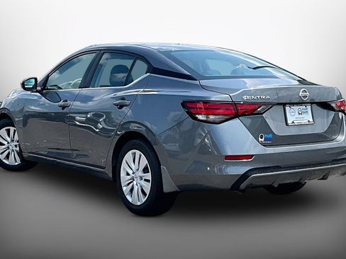 Used 2023 Nissan Sentra S FWD image 11
