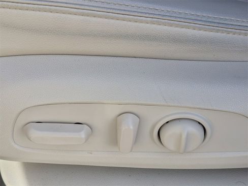 Certified 2023 GMC Acadia Denali w/ Denali Technology Package image 37