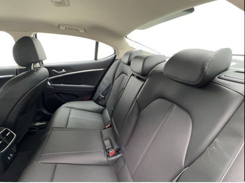 Used 2026 Genesis G70 2.5T RWD image 23