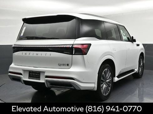 Certified 2026 INFINITI QX80 Luxe AWD/4WD image 4
