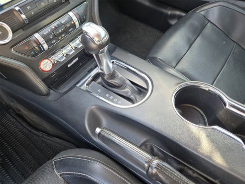 Used 2017 Ford Mustang Premium image 17