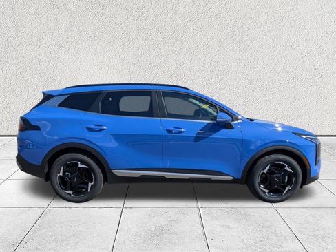 New 2026 Kia Sportage EX w/ EX Panorama Roof Package FWD image 2