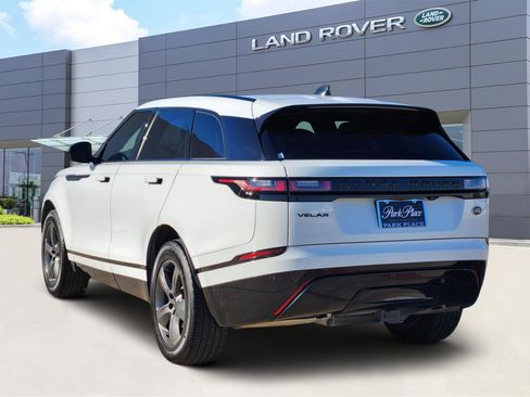 Certified 2022 Land Rover Range Rover Velar R-Dynamic S image 4