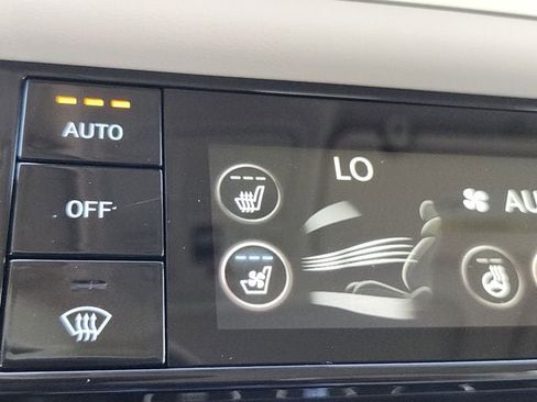 Used 2026 Genesis G70 2.5T Prestige RWD image 28