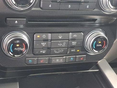 Certified 2018 Ford F150 Platinum w/ Equipment Group 701A Luxury AWD/4WD image 17
