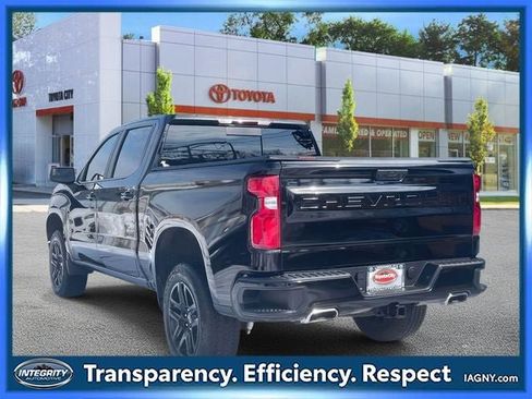 Used 2025 Chevrolet Silverado 1500 LT Trail Boss w/ Convenience Package II image 8