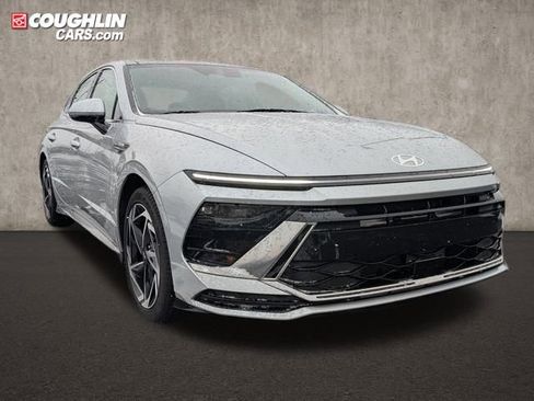 Certified 2024 Hyundai Sonata SEL w/ Convenience Package image 1