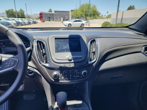 Used 2023 Chevrolet Equinox RS FWD image 12