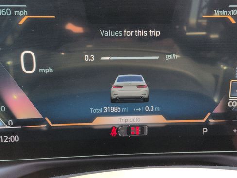 Used 2023 BMW 330i Sedan w/ Convenience Package image 21