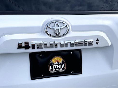 Used 2024 Toyota 4Runner SR5 Premium w/ Moonroof Package AWD/4WD image 7