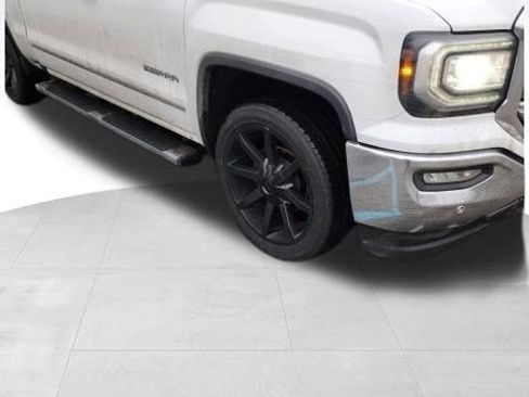 Used 2017 GMC Sierra 1500 SLT w/ SLT Premium Package image 5