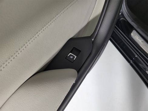 Used 2019 Cadillac CTS Sedan image 13