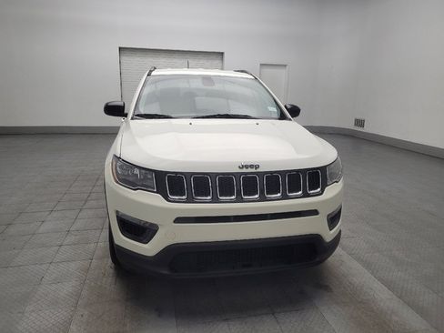 Used 2018 Jeep Compass Sport w/ Tech Group FWD image 14