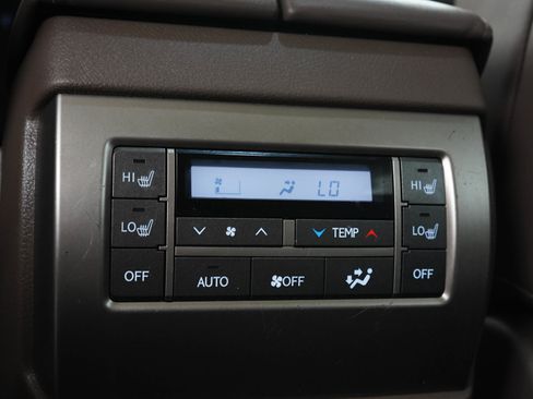 Used 2018 Lexus GX 460 Premium w/ Premium Package AWD/4WD image 16