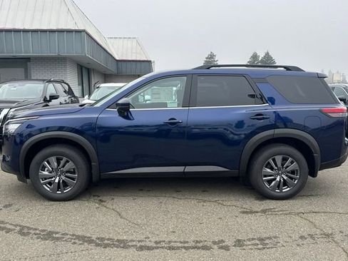 New 2025 Nissan Pathfinder SV w/ Black Appearance Package image 7