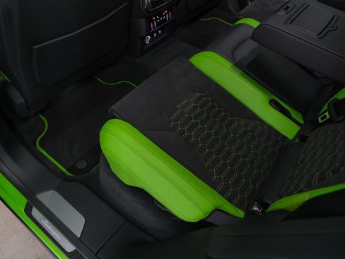 Used 2022 Lamborghini Urus AWD/4WD image 16