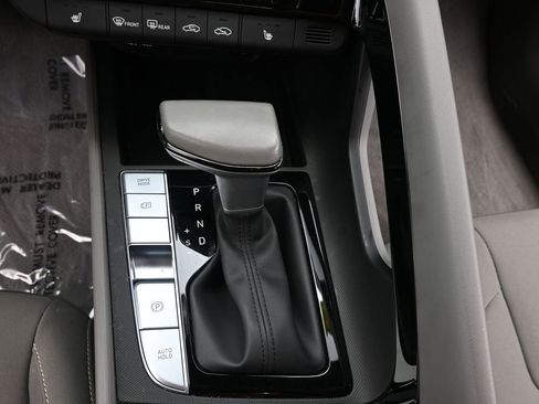 Certified 2023 Hyundai Elantra SEL w/ Convenience Package image 23