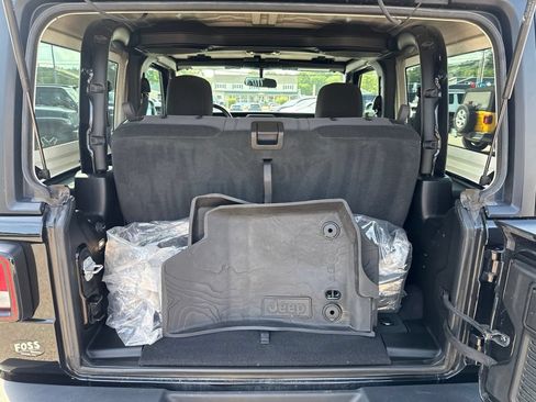 Used 2023 Jeep Wrangler Sport AWD/4WD image 19