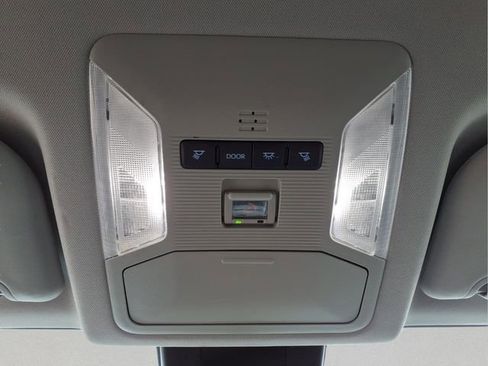 Used 2022 Toyota RAV4 LE image 20