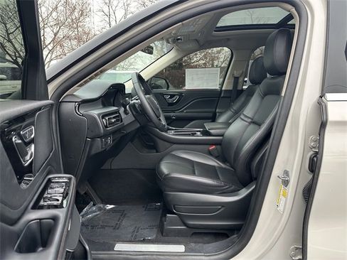 Certified 2022 Lincoln Aviator AWD w/ Premium Package image 19