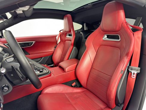 Used 2020 Jaguar F-TYPE R image 40