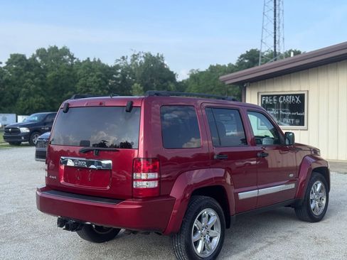 Used 2012 Jeep Liberty Sport AWD/4WD image 7