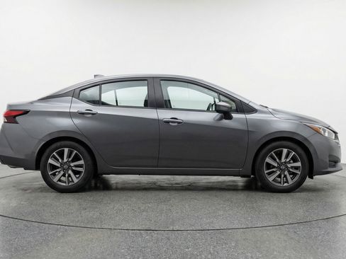 Used 2025 Nissan Versa SV image 11