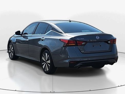 Used 2022 Nissan Altima 2.5 SV w/ SV Premium Package FWD image 7