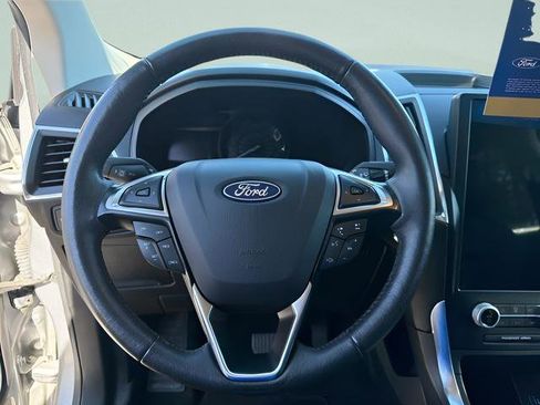 Certified 2022 Ford Edge Titanium AWD/4WD image 17