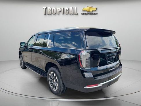 New 2026 Chevrolet Suburban LT w/ Comfort Package RWD image 3