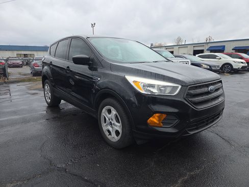 Used 2017 Ford Escape S image 7
