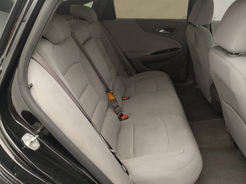 Used 2018 Chevrolet Malibu LS FWD image 19